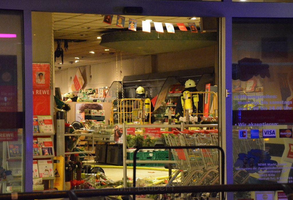 Feuer2Y Koeln Ehrenfeld Venloerstr P105.JPG